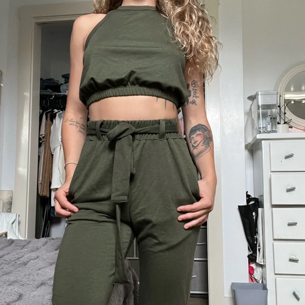 NWT Casual Matching Pant Set - Picture 3 of 4